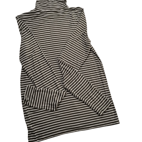 American Eagle Soft And Sexy Cotton Turtleneck Green And White Stripes - Picture 6 of 7